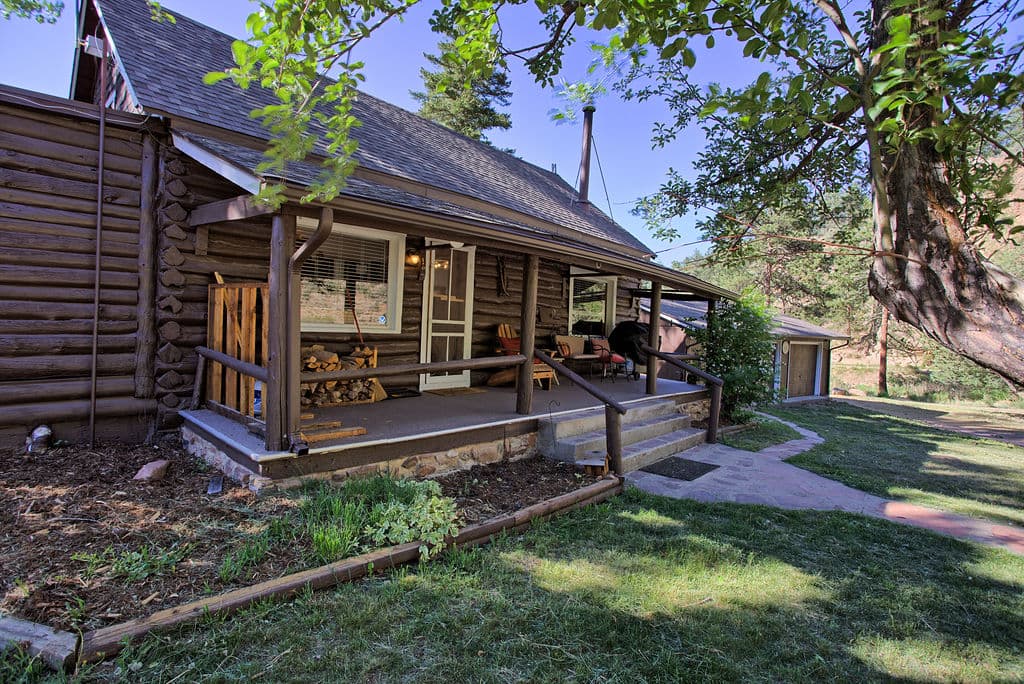 Riverside Cabins