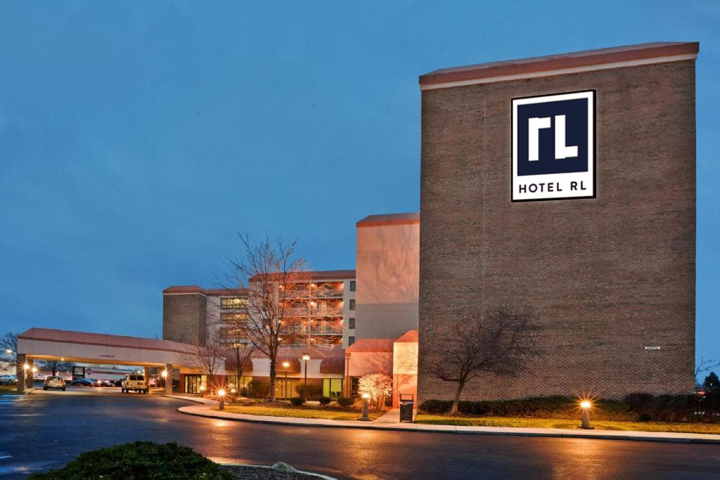Hotel RL Cleveland Airport West by Sonesta