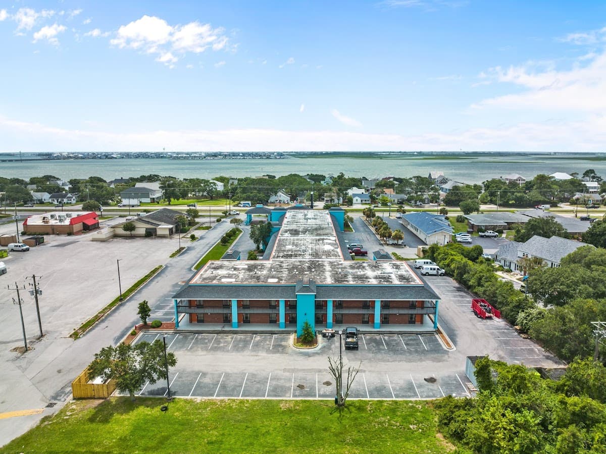 Garnet Inn & Suites, Morehead City