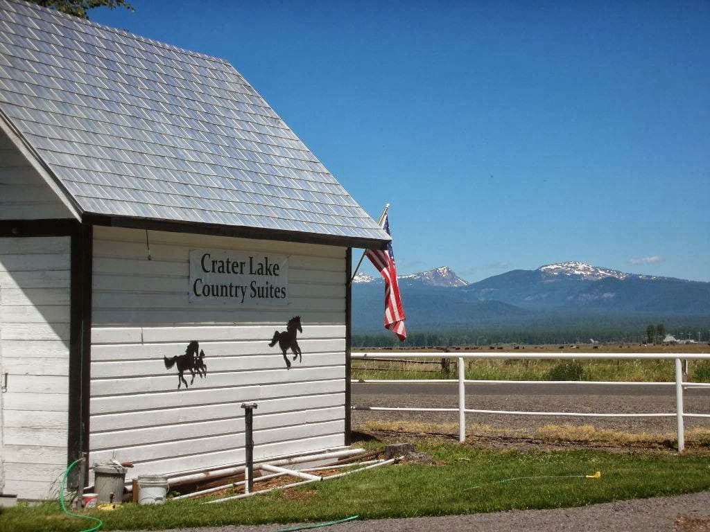 Crater Lake Country Suites
