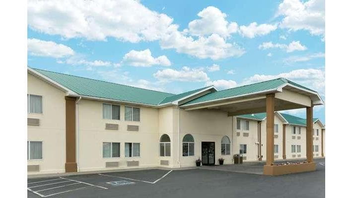 Super 8 by Wyndham Green River