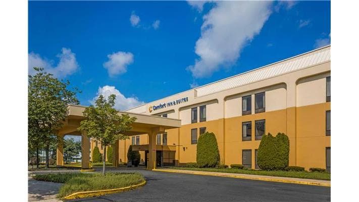 Comfort Inn & Suites Mt. Holly - Westampton