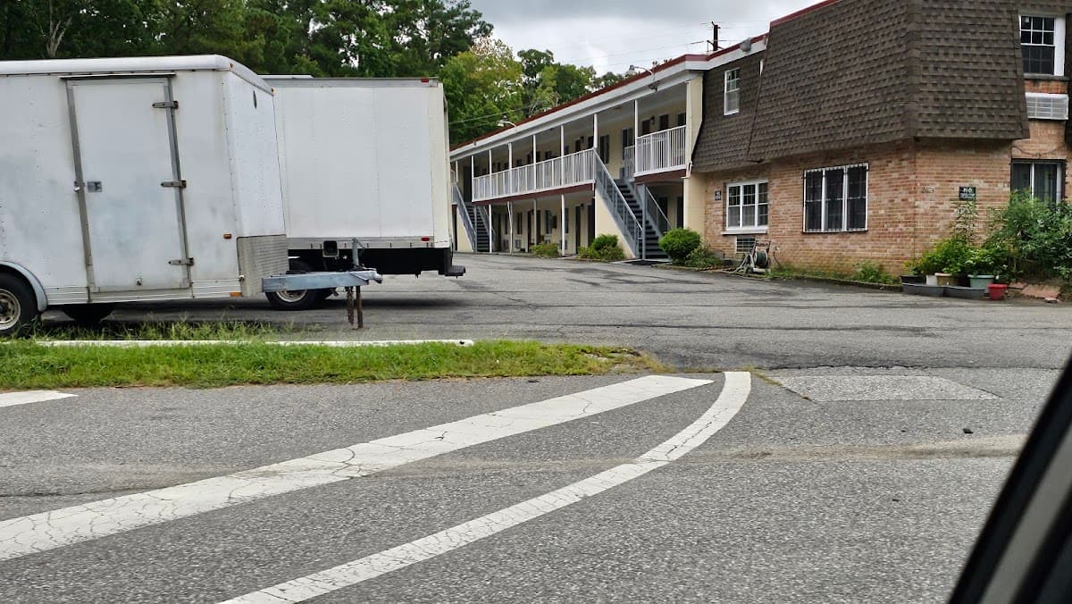 Fort Eustis Inn
