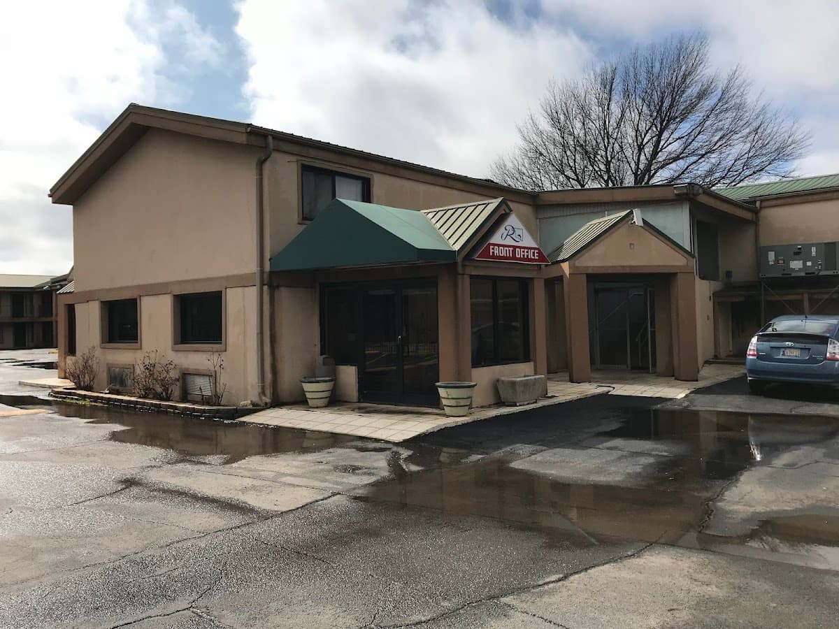 HWY Express Inn & Suites