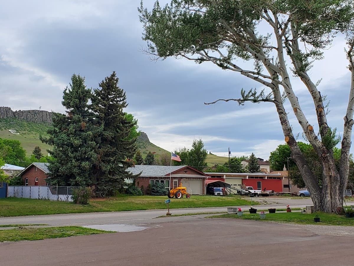 River's Edge Motel