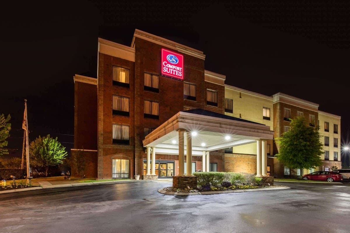 Comfort Suites Murfreesboro Shopping District