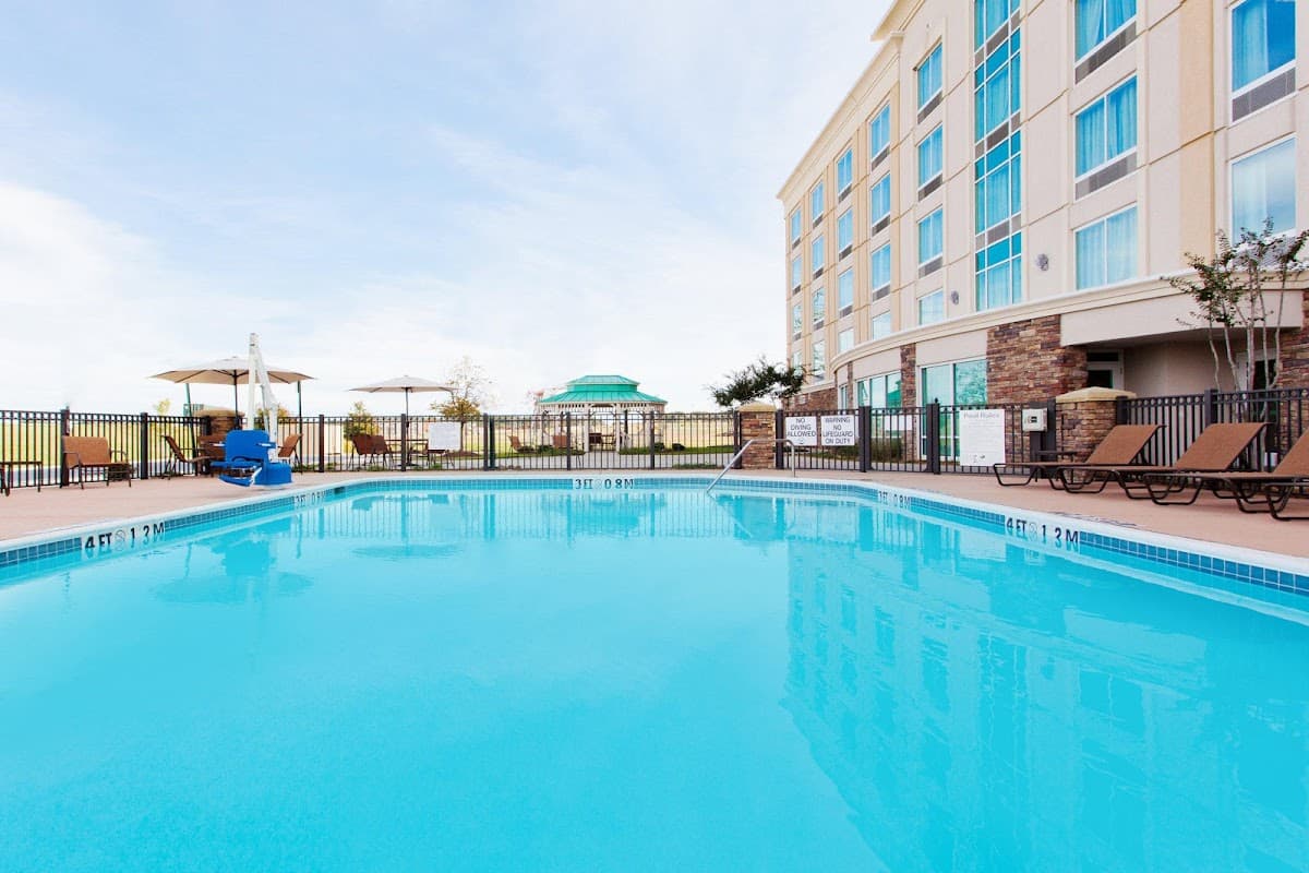 Holiday Inn Express & Suites Jackson Northeast by IHG