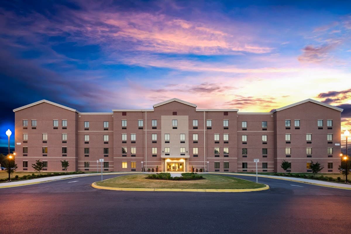 Candlewood Suites Building 4690