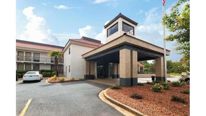 Ramada by Wyndham Bainbridge
