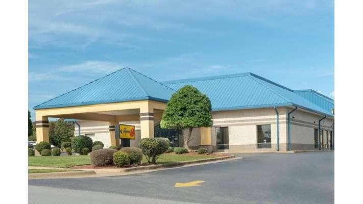Super 8 by Wyndham North Little Rock/McCain