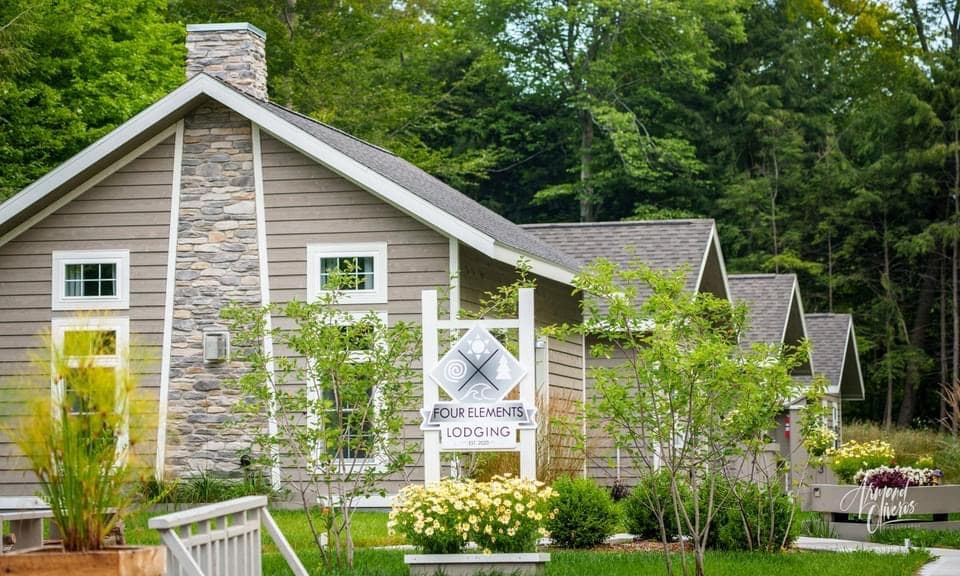 Four Elements Lodging