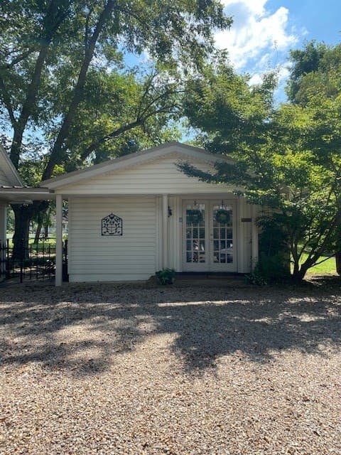 Chez Lafayette Guest Cottage