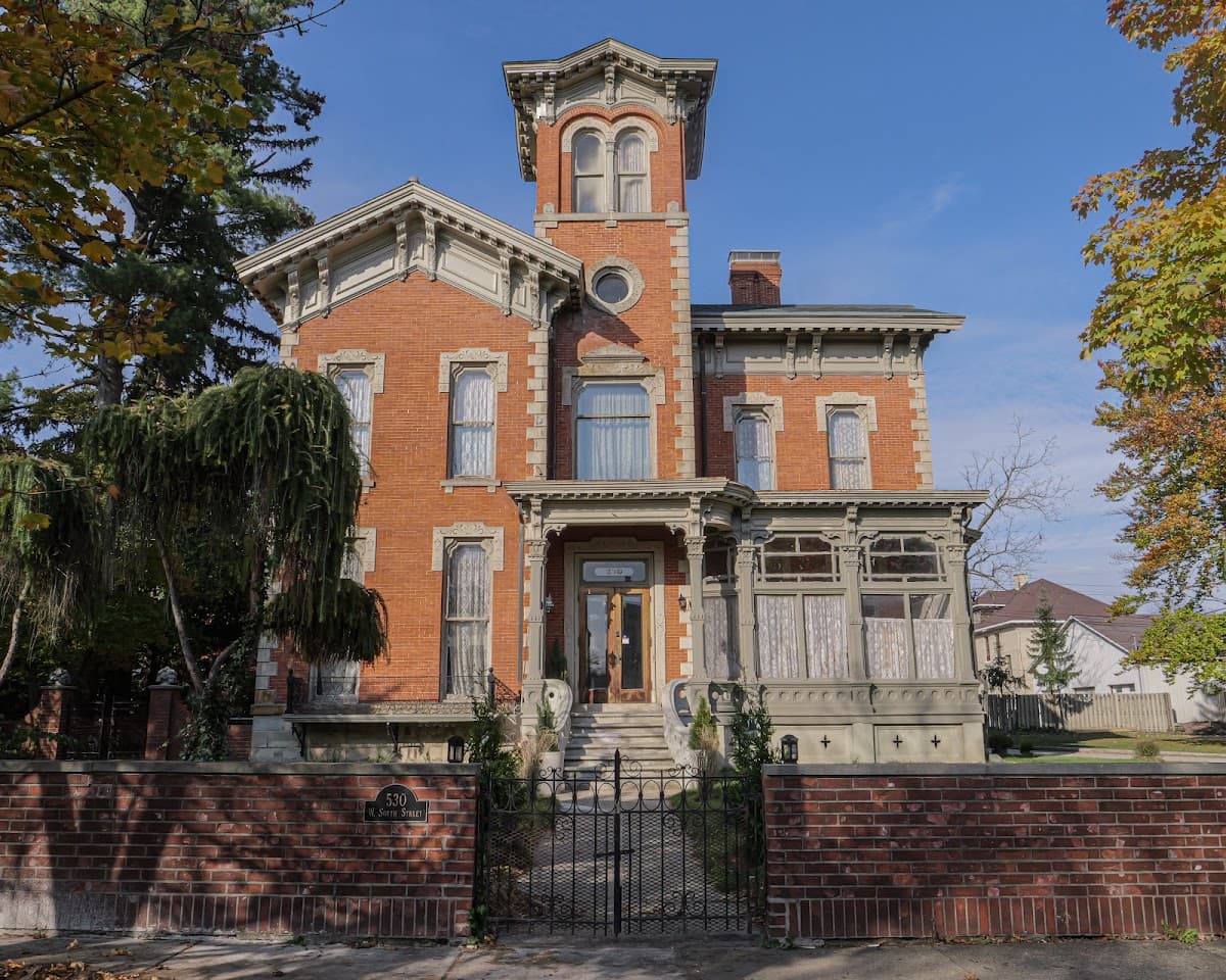 Upjohnhouse