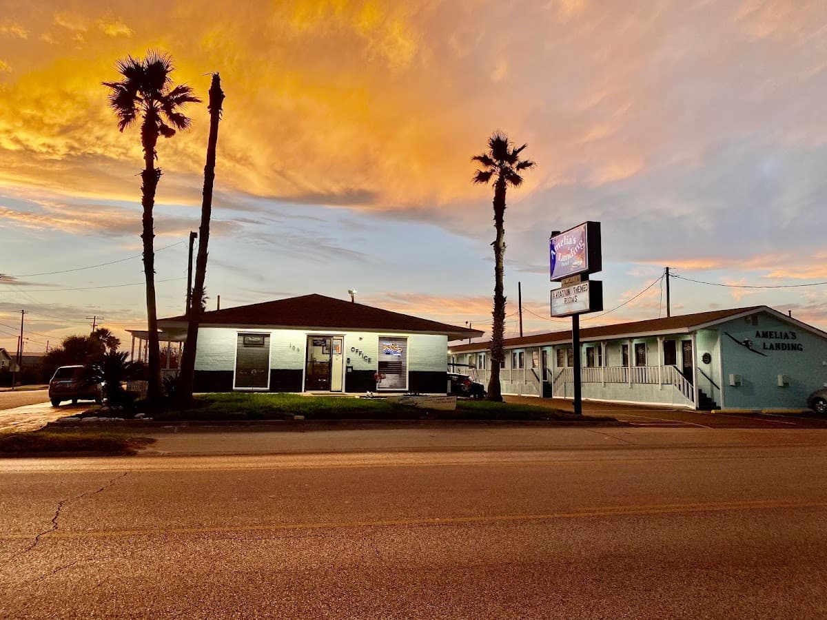 Amelia's Landing Hotel