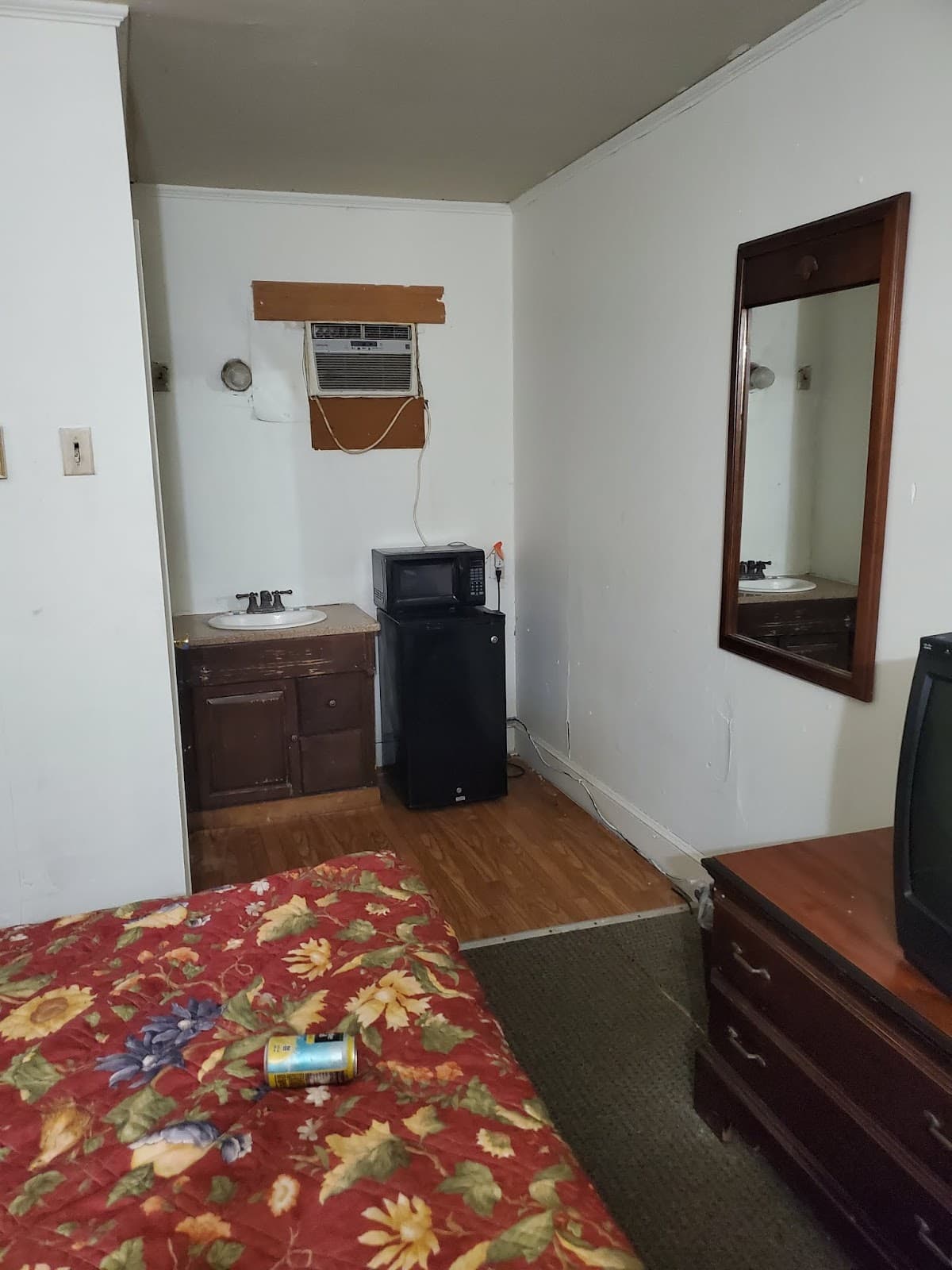 Cloverleaf Motel