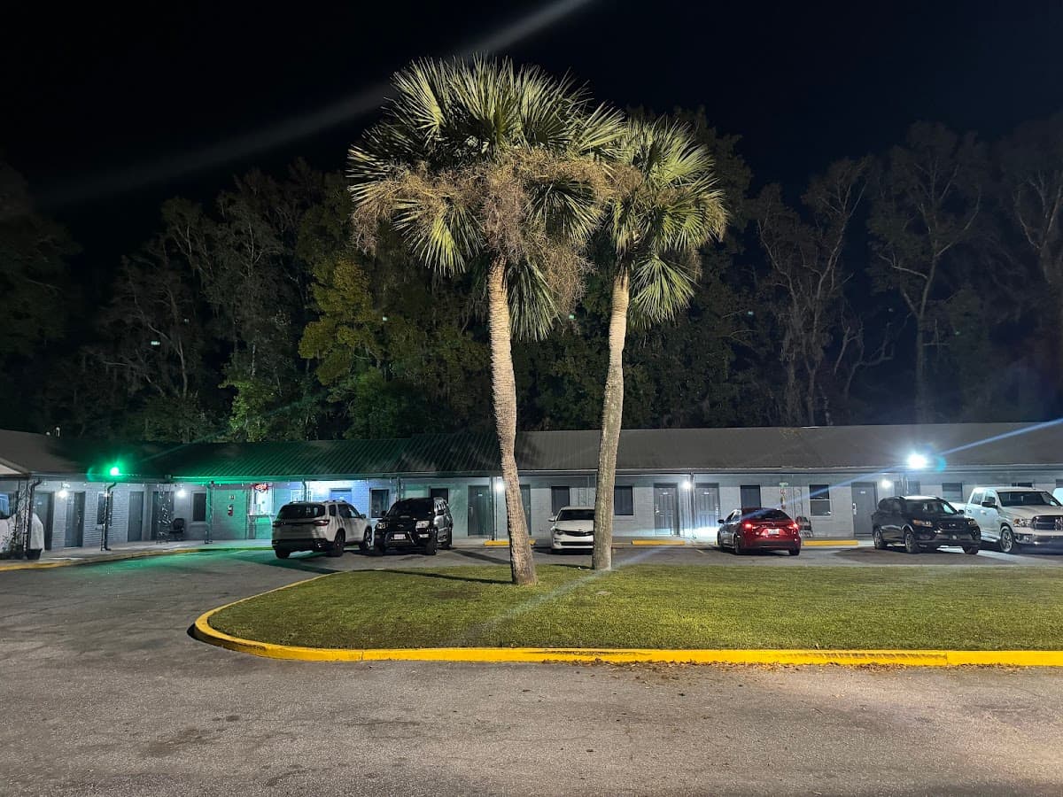 Midway Motel