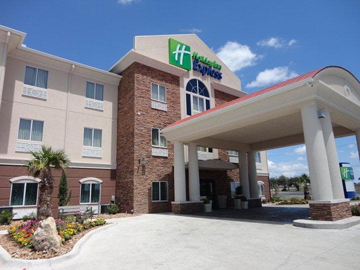 Holiday Inn Express Kenedy by IHG