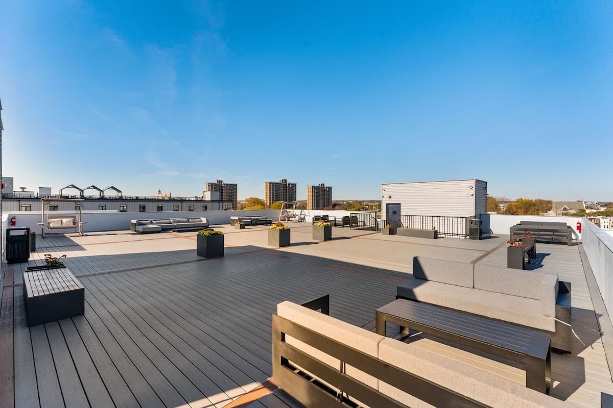 4211 Suites