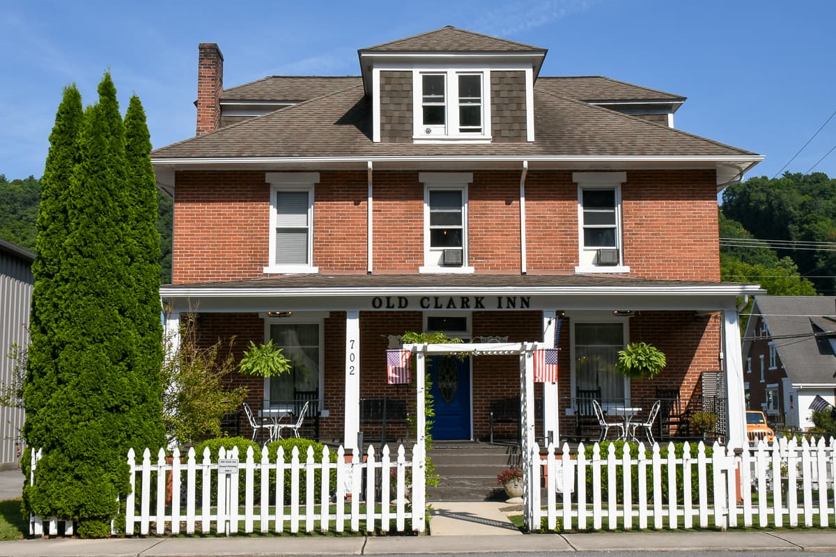 Old Clark Inn