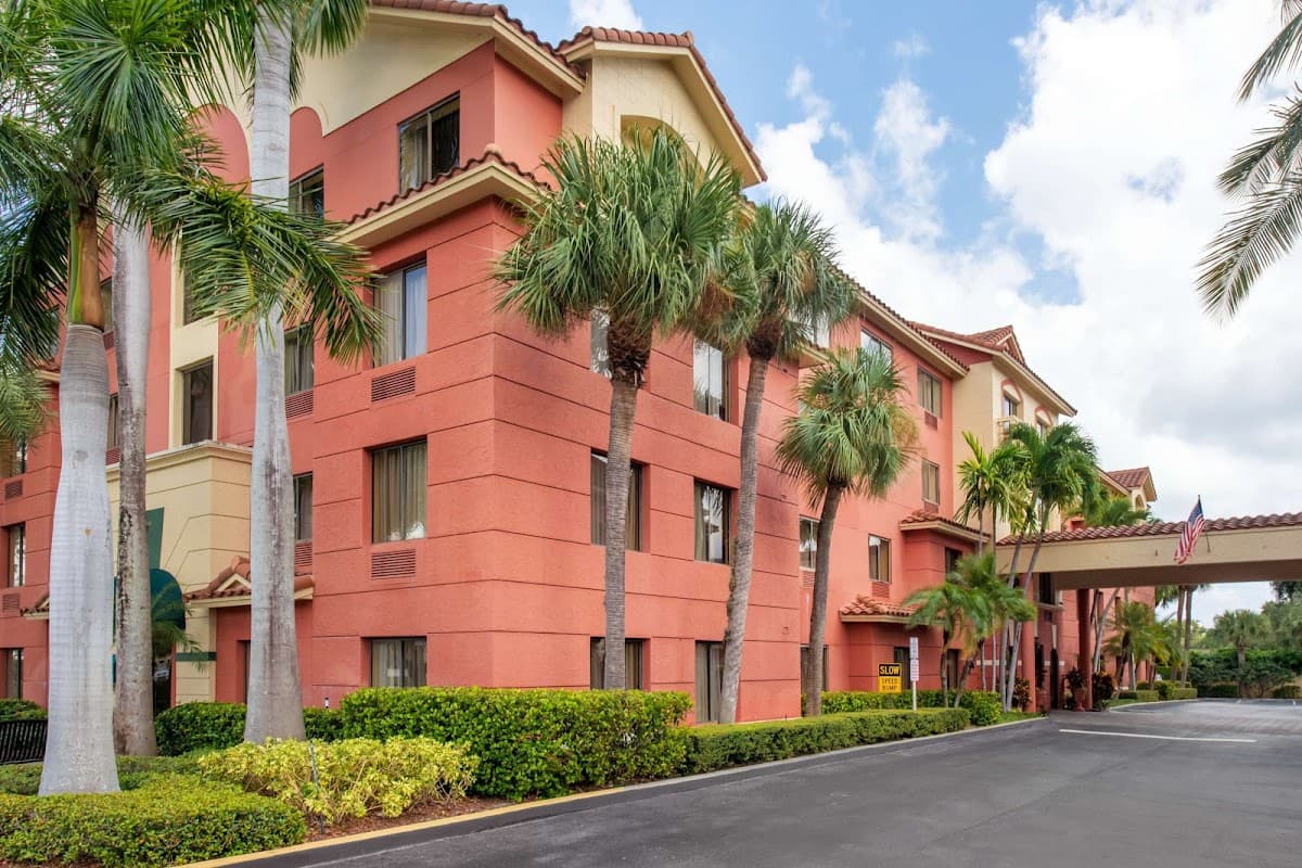 Best Western Plus Palm Beach Gardens Hotel & Suites and Conference Ct