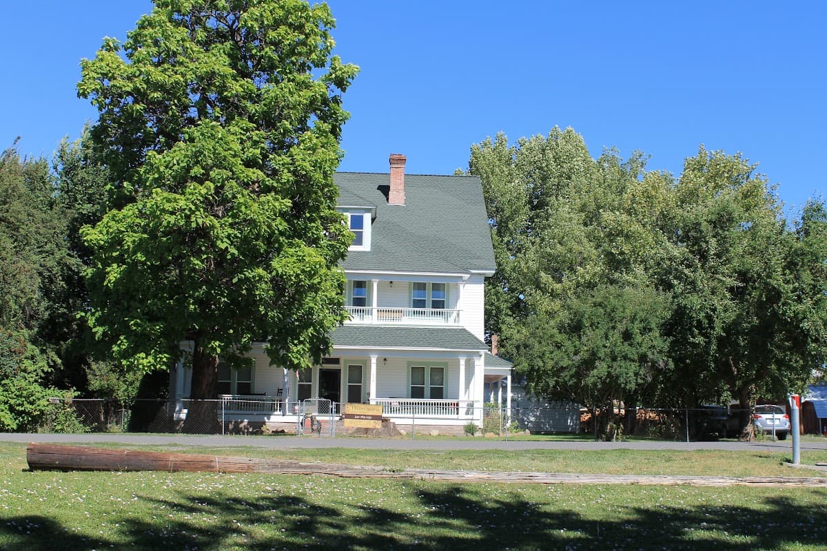 Hyatt House Bed And Breakfast