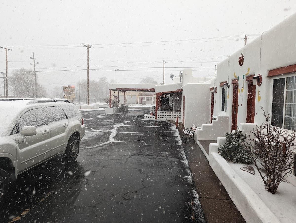 Cottonwood Court Motel