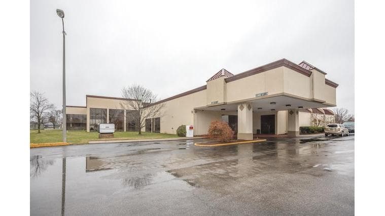 OYO Townhouse Owensboro West