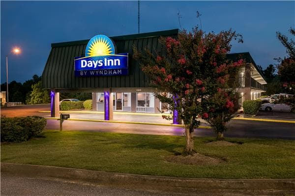 Days Inn by Wyndham Seneca / Clemson Area