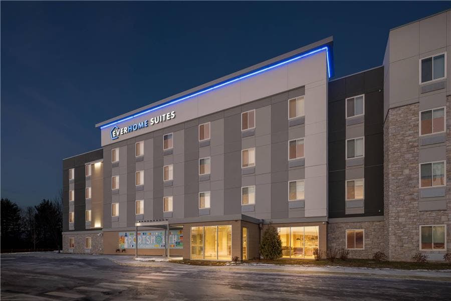 Everhome Suites Portsmouth - Newington