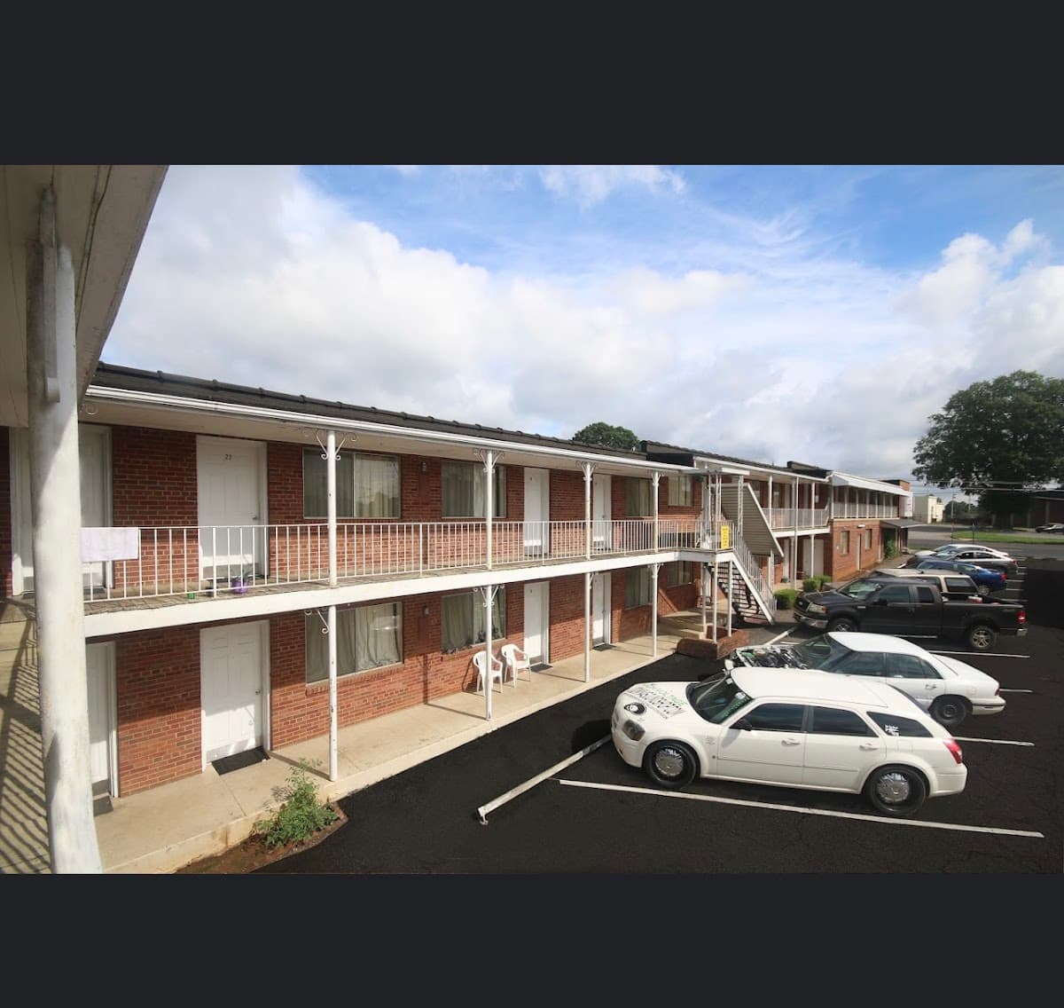 Best In Town Motel