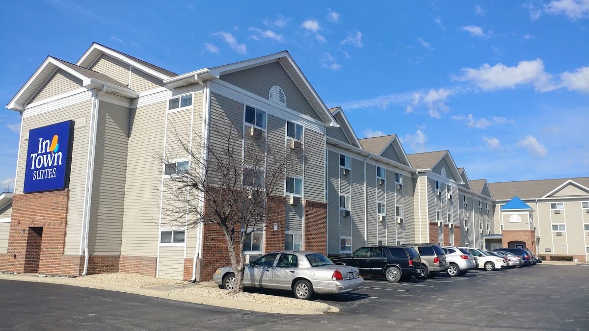 InTown Suites Extended Stay Chicago IL - Downers Grove