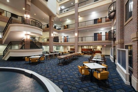 Courtyard by Marriott Wichita at Old Town