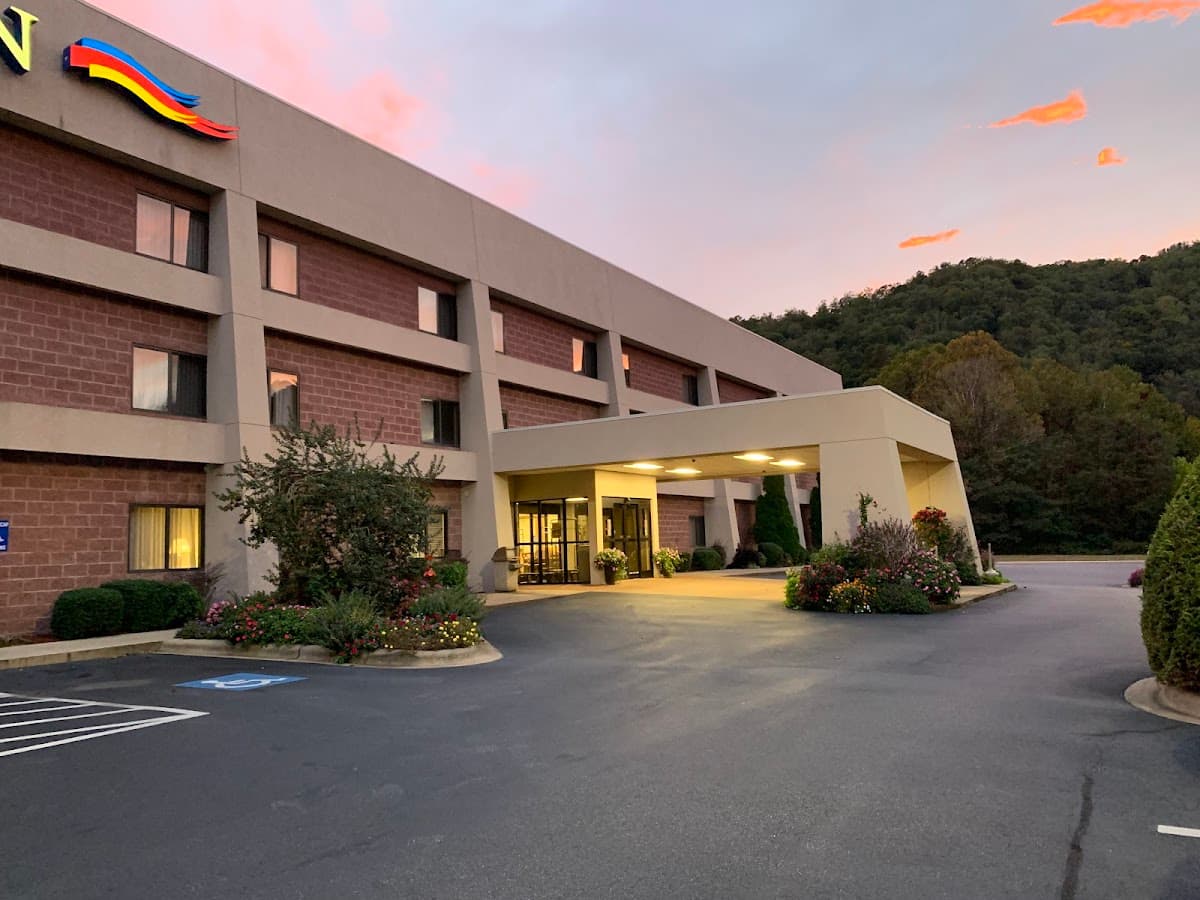 Bay Mountain inn Cherokee Smoky Mountains