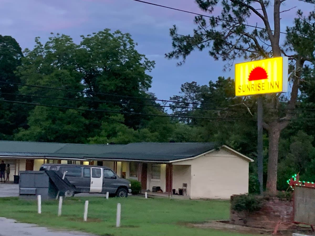 Sunrise Inn