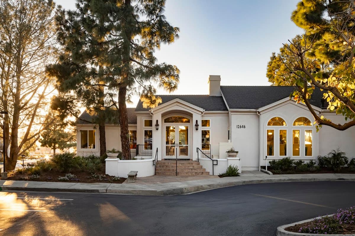 Club Torrey Pines Apartments
