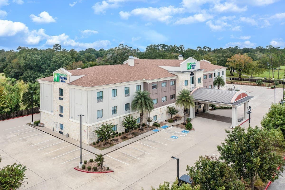 Holiday Inn Express & Suites Beaumont NW Parkdale Mall by IHG