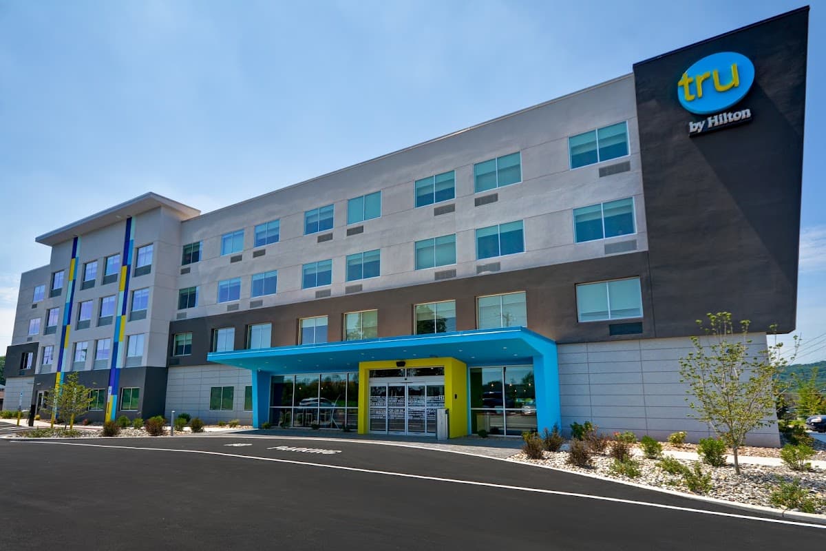Tru by Hilton Denver