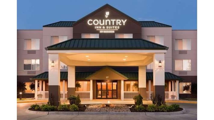 Country Inn & Suites by Radisson, Council Bluffs, IA