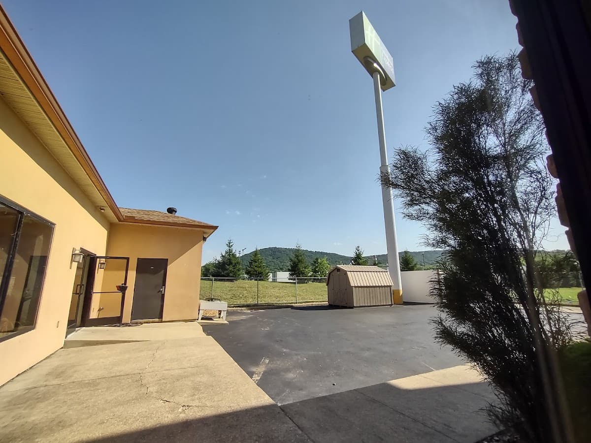 Holiday Inn Express Chillicothe East