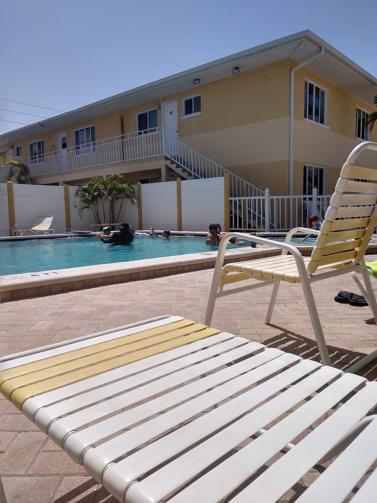 Birdsong Gulf Front Beach Suites