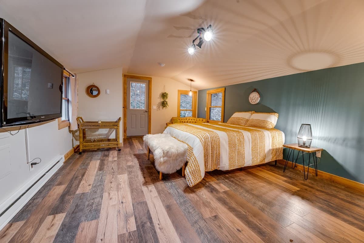 A Blind Pig Secluded Catskills Cabin