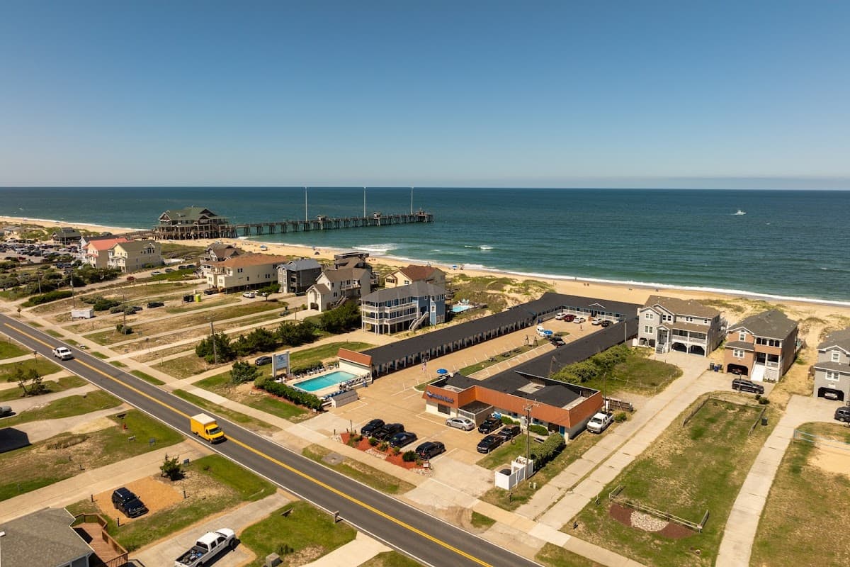 Dolphin Oceanfront Motel