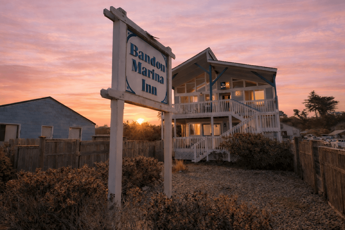 Bandon Marina Inn