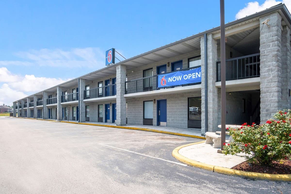 Motel 6 London, KY