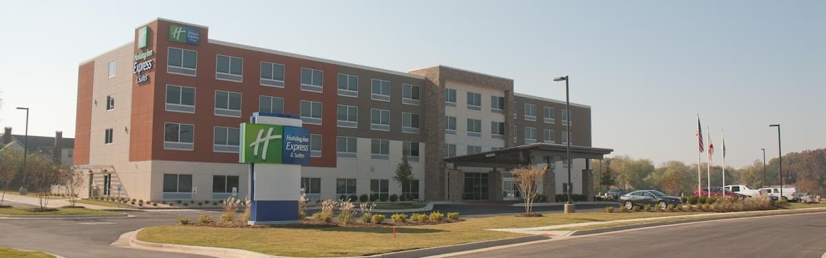 Holiday Inn Express & Suites Decatur by IHG