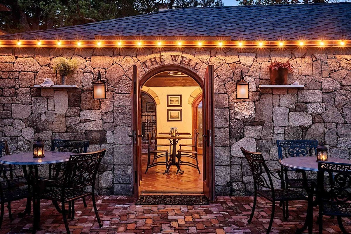 The Collector Luxury Inn & Gardens