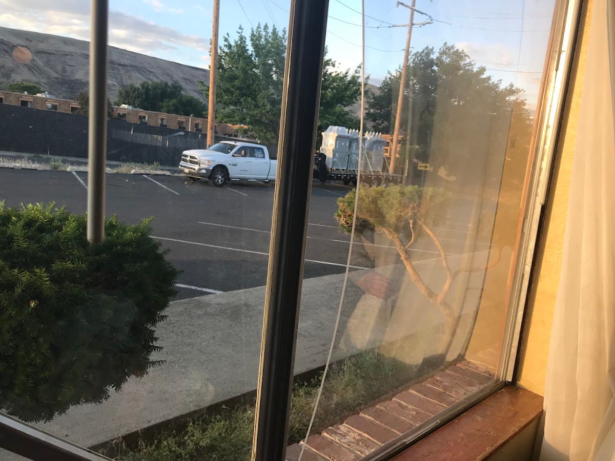 Economy Inn