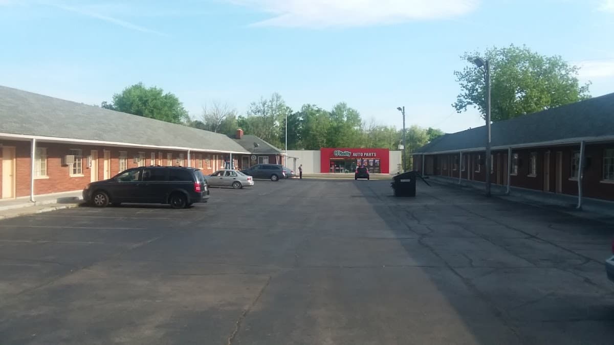 Richmond Inn & Suites