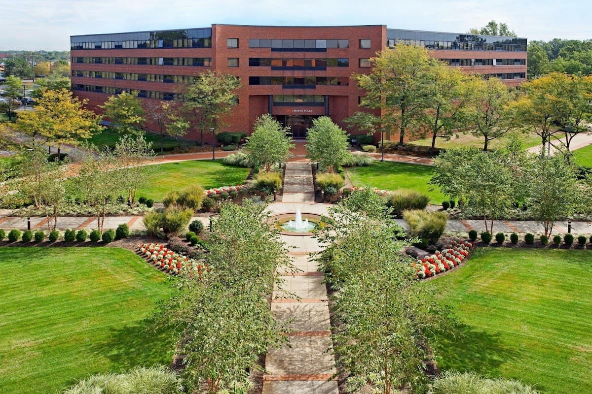 Crowne Plaza Edison, an IHG Hotel
