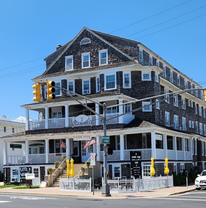 Hotel Macomber